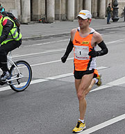 am Siegestor (Foto: Martin Schmitz)